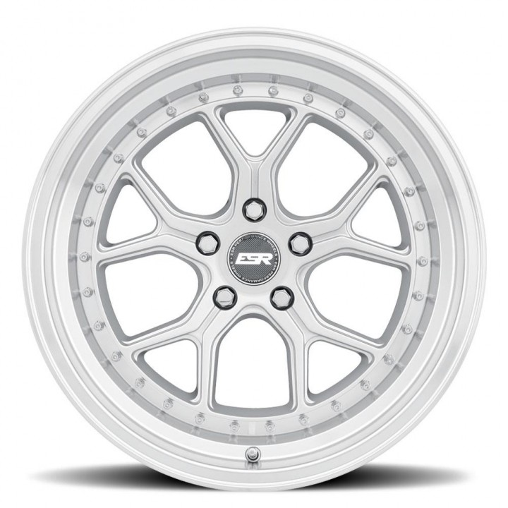 ESR CS2 Hyper Silver 18x8.5 5x105 +30