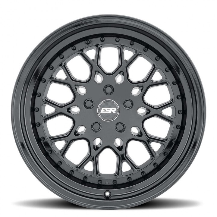 ESR CS3 Gloss Black 18x9.5 5x105 +35