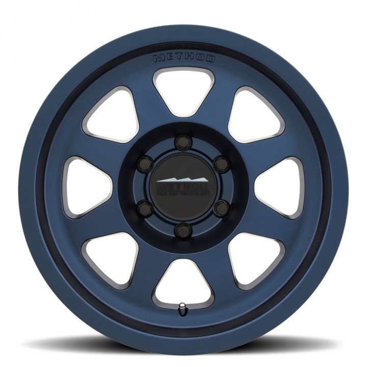 Method MR701 Bahia Blue 17x8.5 6x5.5 +0